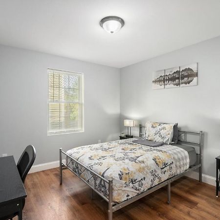 פרובידנס Cozy 3 Bedroom Serviced Apt מראה חיצוני תמונה