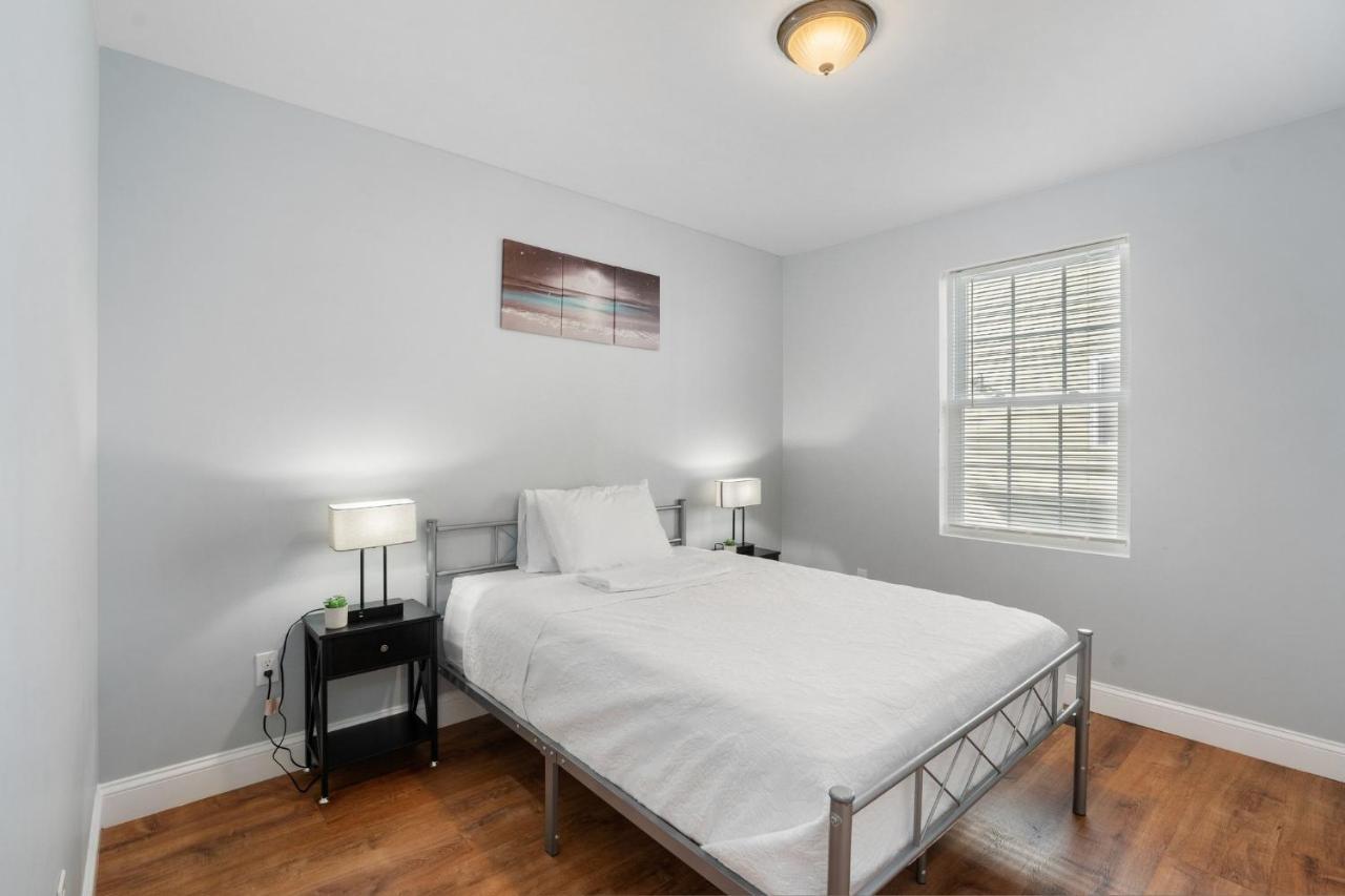פרובידנס Cozy 3 Bedroom Serviced Apt מראה חיצוני תמונה