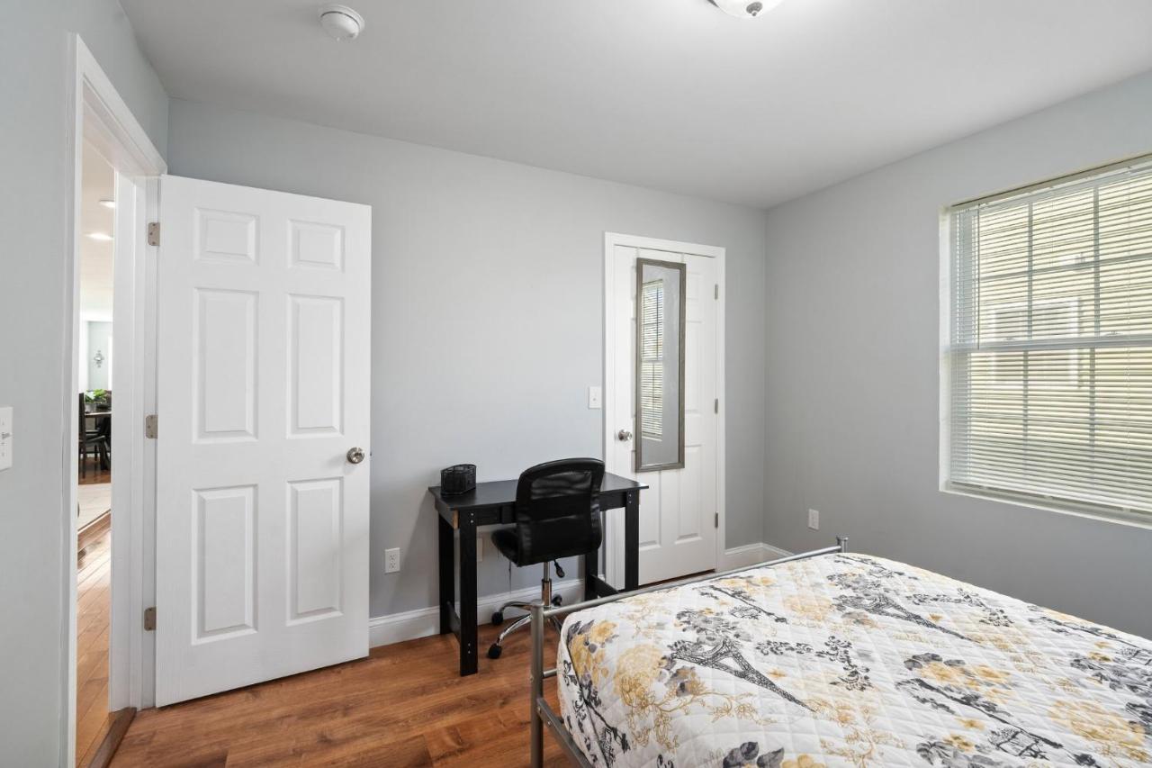 פרובידנס Cozy 3 Bedroom Serviced Apt מראה חיצוני תמונה