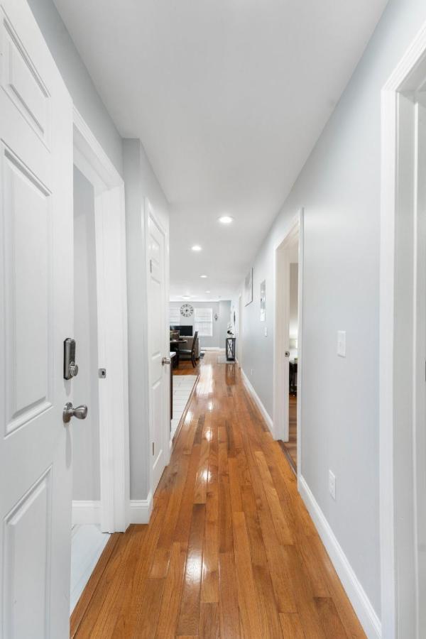 פרובידנס Cozy 3 Bedroom Serviced Apt מראה חיצוני תמונה