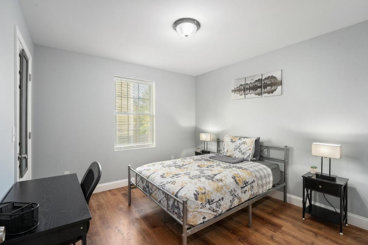 פרובידנס Cozy 3 Bedroom Serviced Apt מראה חיצוני תמונה